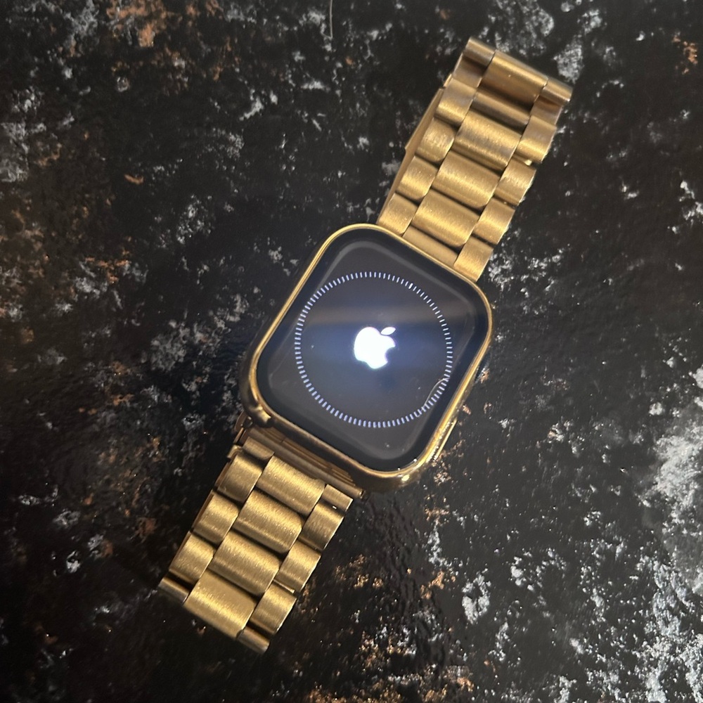 Apple Watch Series 7 41mm Midnight Aluminum (MKH73LL/A)